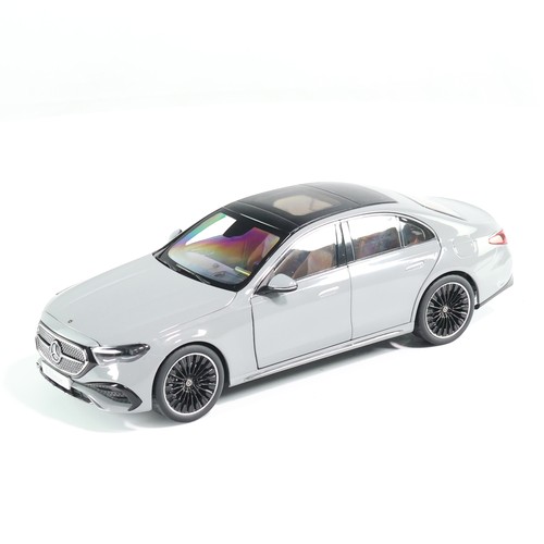 Modellauto klasse w214 - 1:18,